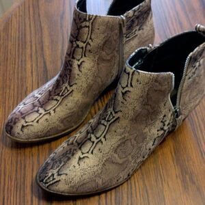 BOUTIQUE by Corky's faux suede snakeskin ankle boot sz 42. NWOB
